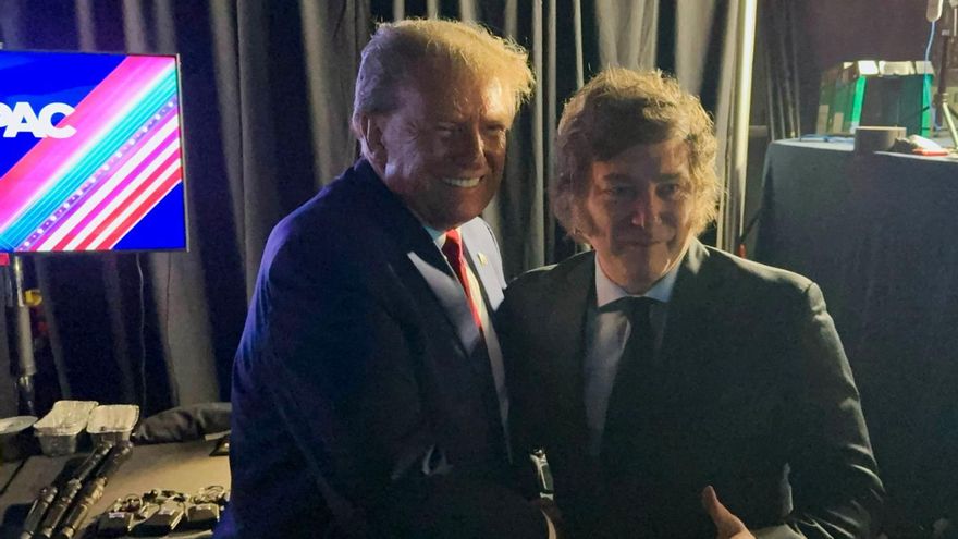 El riesgo país baja y sube de los 900 puntos con inversores que apuestan a una victoria de Trump