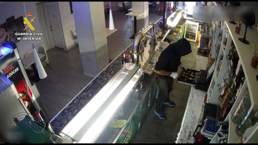 Cae un grupo criminal dedicado a los atracos en bares: 9 personas detenidas por 37 robos en toda La Rioja