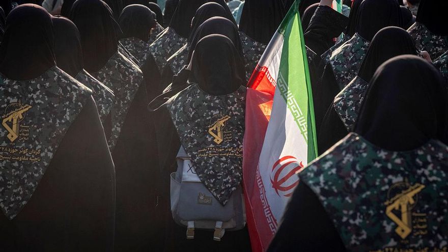 De los turbantes a los uniformes militares: quién manda en Irán y por qué Trump se equivoca