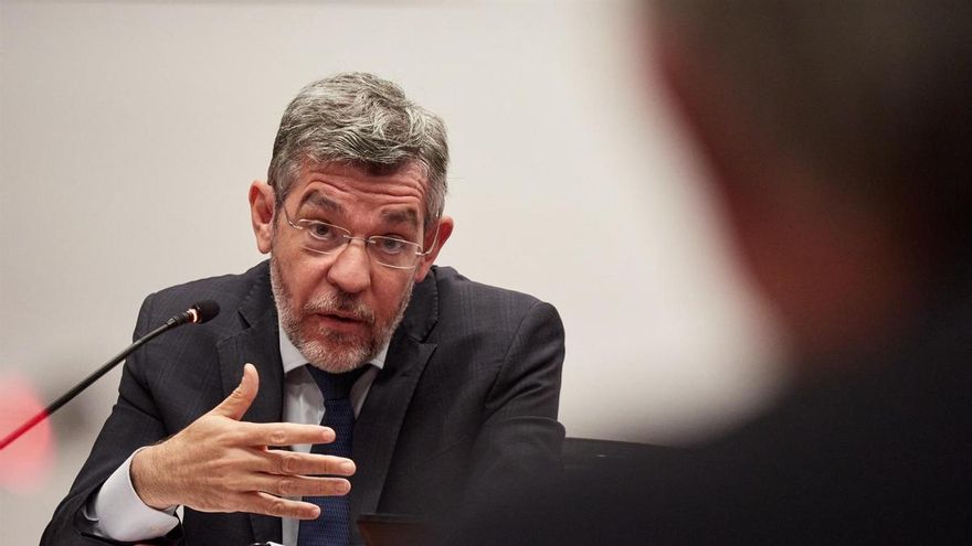 El exsecretario de Estado de Presupuestos, Alberto Nadal Belda, comparece ante la Comisión de Investigación del Parlamento de Navarra sobre adjudicaciones públicas, a 29 de abril de 2026, en Pamplona, Navarra (España). Eduardo Sanz / Europa Press