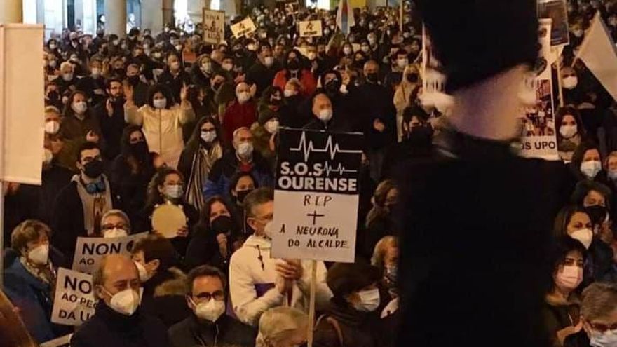 Estalla la protesta de más de 70 colectivos ourensanos por "la dejadez" de Jácome y el PP en la ciudad