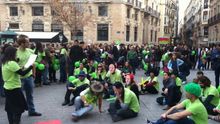 Concentración de protesta de los docentes en la plaza de Santo Domingo de Murcia