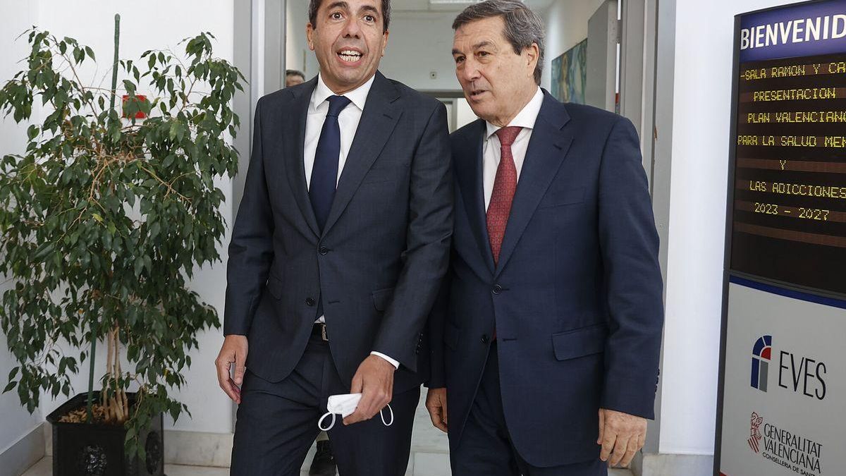 El president Carlos Mazón y el conseller de Sanidad, Marciano Gómez, en una imagen de archivo.