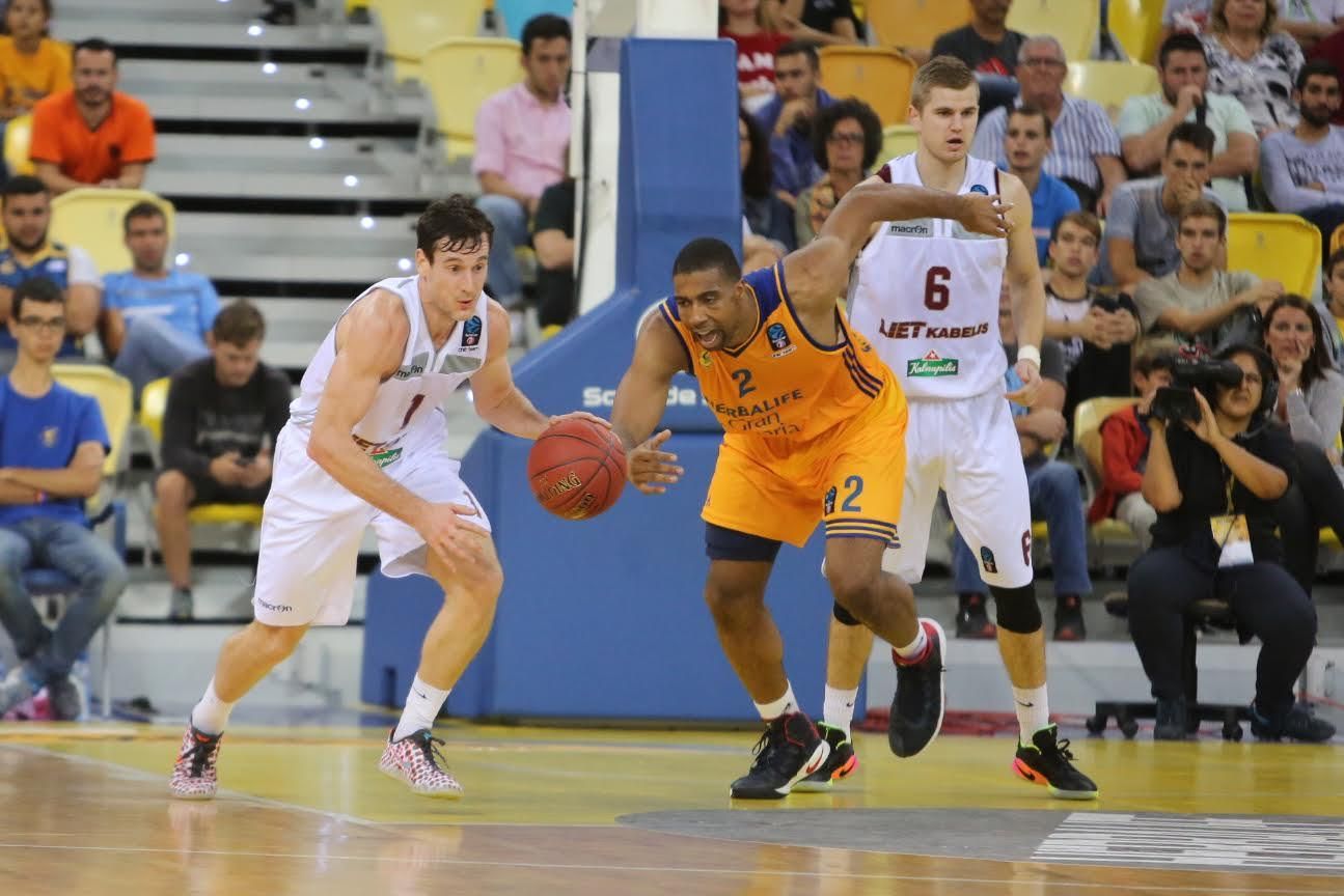 Partido de Eurocup entre el Gran Canaria y el Lietkabeli (ALEJANDRO RAMOS)