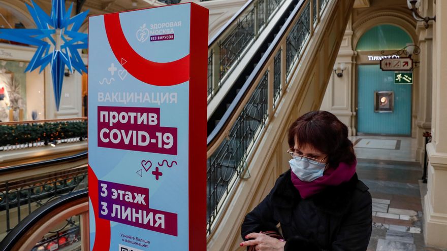 La pandemia continúa arreciando en Rusia con nuevo máximo diario de muertes EFE/EPA/YURI KOCHETKOV