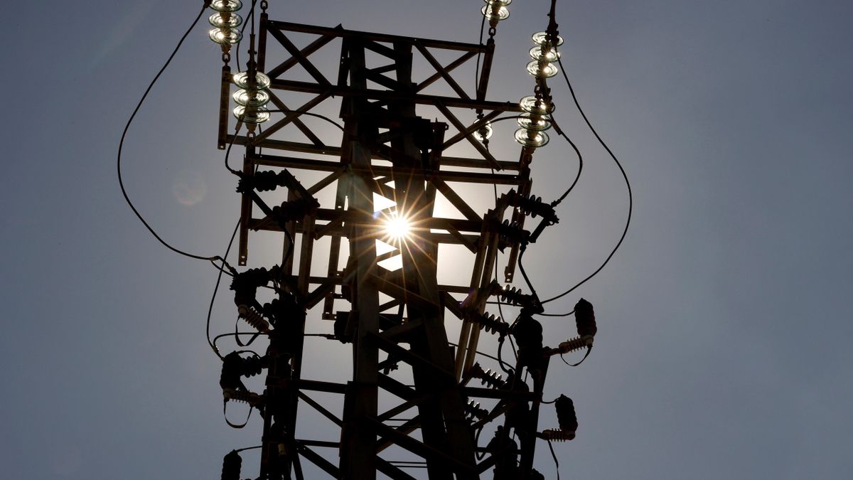 La patronal de Castilla-La Mancha: "La limitada capacidad de las redes eléctricas frena la inversión empresarial"