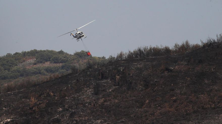 El fuego alcanza el Patrimonio Mundial de Las Médulas, quemando casas y desalojando pueblos