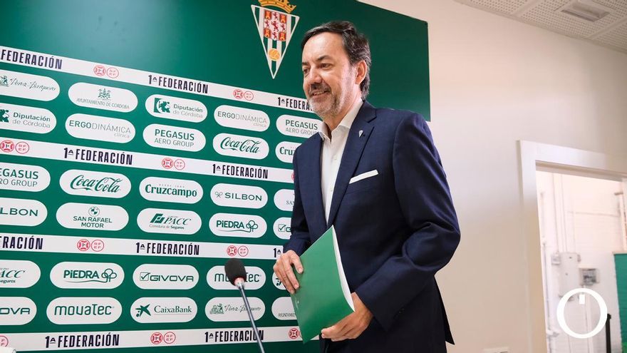 El Córdoba CF, con "el 50% de la plantilla cerrada"