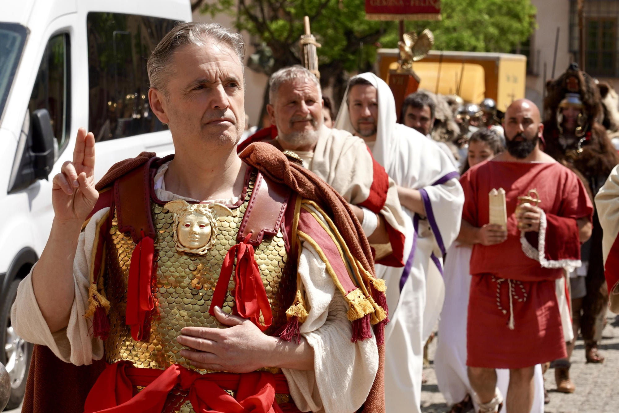 León cierra los actos del 1957.º Natalicio del Águila de la Legio VII con desfiles y la entrega del ‘águila legionaria’