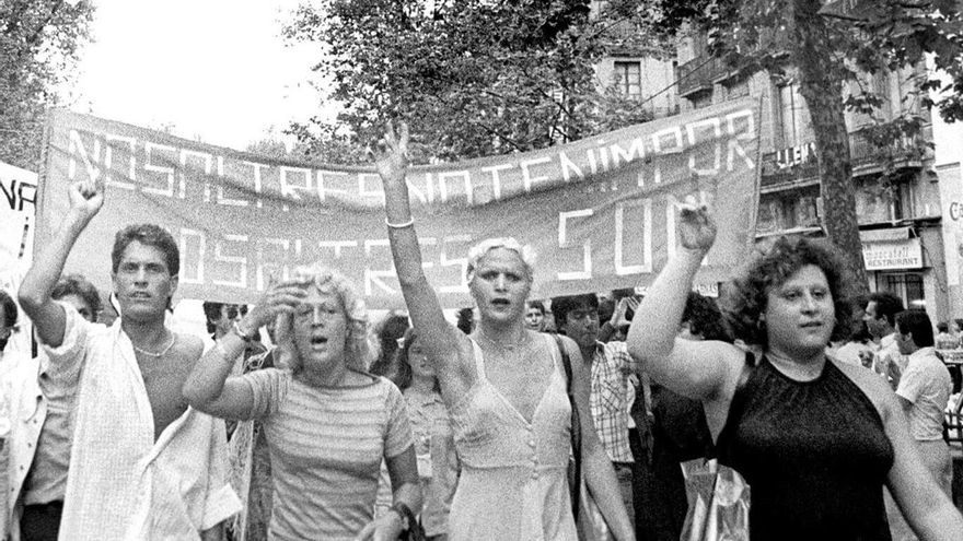 El armario de Trini: A Coruña recuerda a la activista trans que encabezó el primer Orgullo tras salir de la cárcel franquista