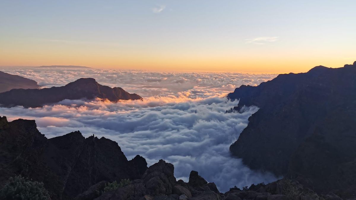 Cielos nubosos este lunes en Canarias, donde podría caer alguna gota