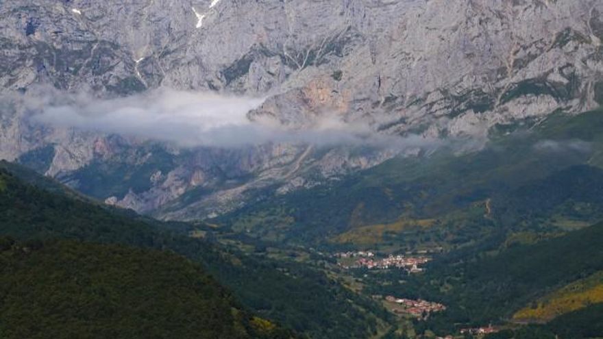 Eduardo Margareto / ICAL El Valle de Valdeón desde el mirador de Piedrashitas