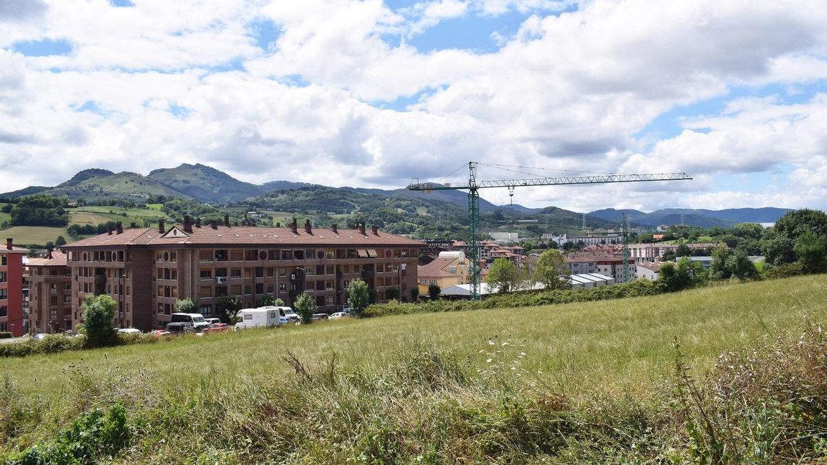 La reserva estratégica de suelo vasca para vivienda protegida se estrena en Urnieta tras un requerimiento al Ayuntamiento