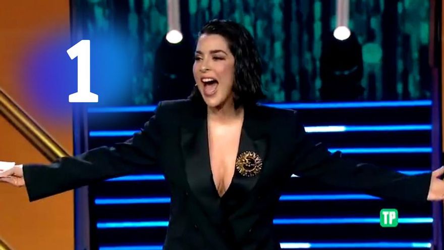 TVE muestra el plató de 'Cover Night' con su jurado y presentadores en acción