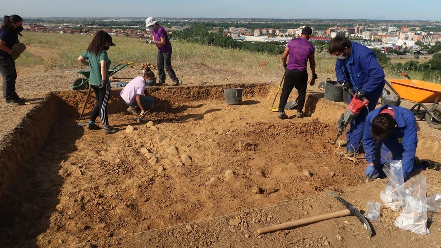 Las excavaciones arqueológicas del Castro de los Judíos en Puente Castro llegan a su fin el viernes.