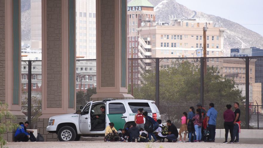 Suben un 40 % los inmigrantes detenidos en la frontera EE.UU.-México en junio