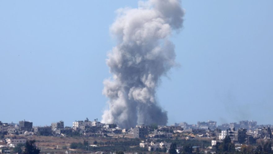 Israel asalta otro hospital en el norte de Gaza: “Somos 27 personas bajo asedio”