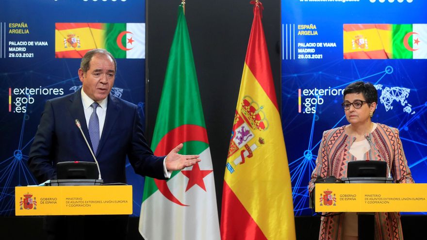 España y Argelia acuerdan perseguir migración ilegal y abrir "vías regulares"