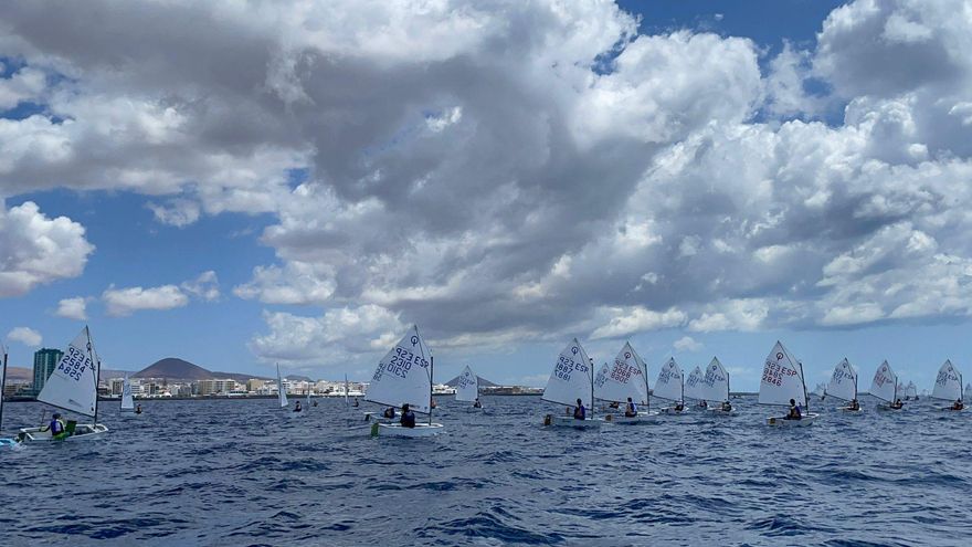 El Club de Mar Radazul cumple con las expectativas en el Campeonato de Canarias de Optimist