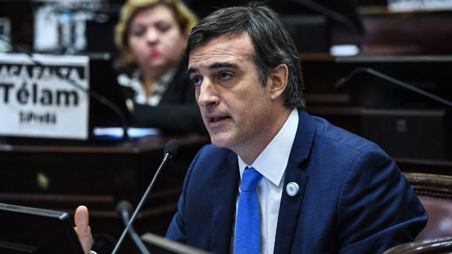 Esteban Bullrich confirmó que padece ELA, una enfermedad que provoca parálisis muscular
