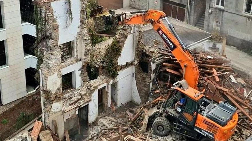 Exigen al Ayuntamiento de Donostia la reconstrucción de la villa Gure Baitha, demolida pese a su protección