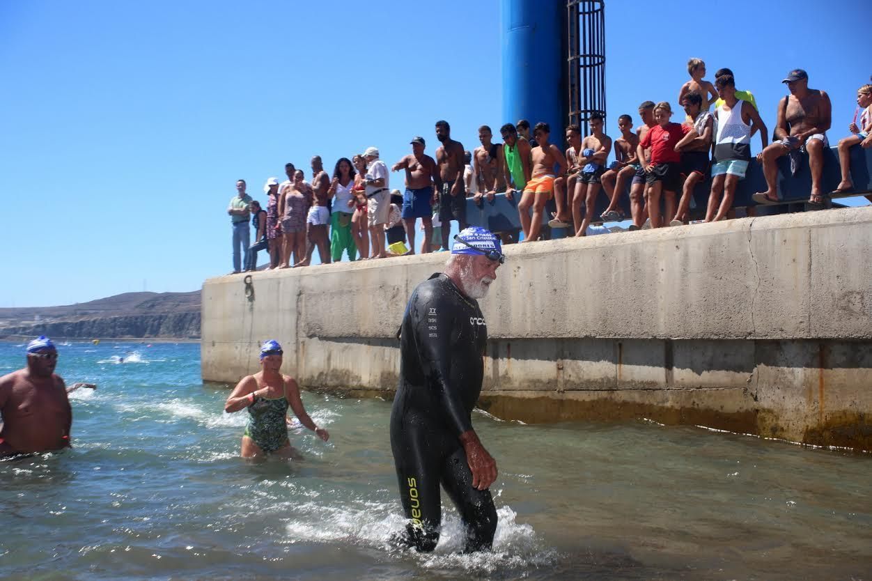 Travesía a nado La Laja-San Cristóbal. (ALEJANDRO RAMOS)