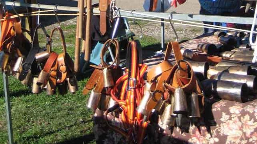 Cencerros en la Feria de noviembre en Riaño en 2016