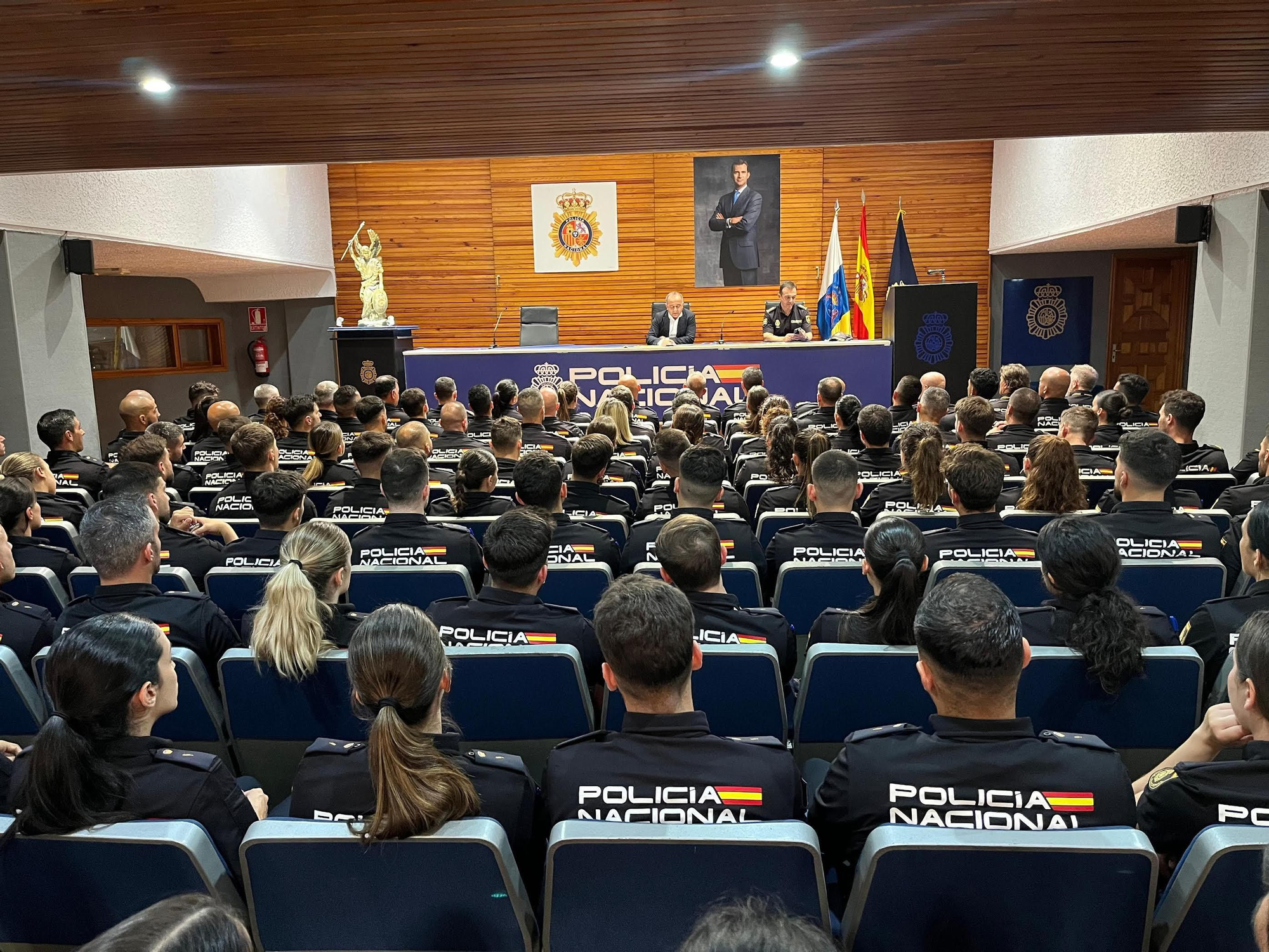 La Policía Nacional incorpora 10 nuevo agentes en la comisaría de Santa Cruz de La Palma.