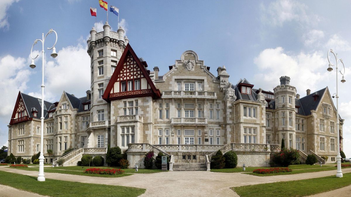 La UIMP cierra sus cursos de verano y reconoce a Pablo Heras-Casado, José Manuel Sánchez Ron y Félix Lobo