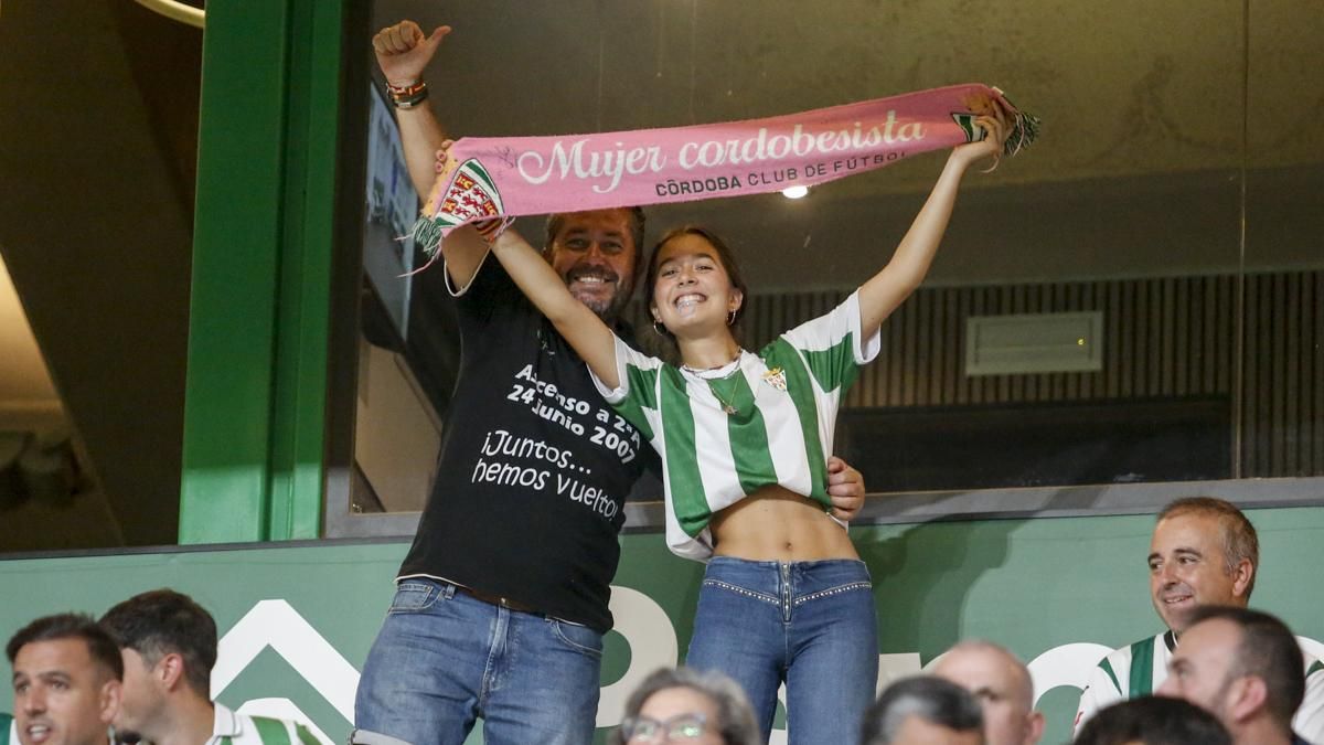 Grada Blanquiverde del Córdoba CF - Granada CF