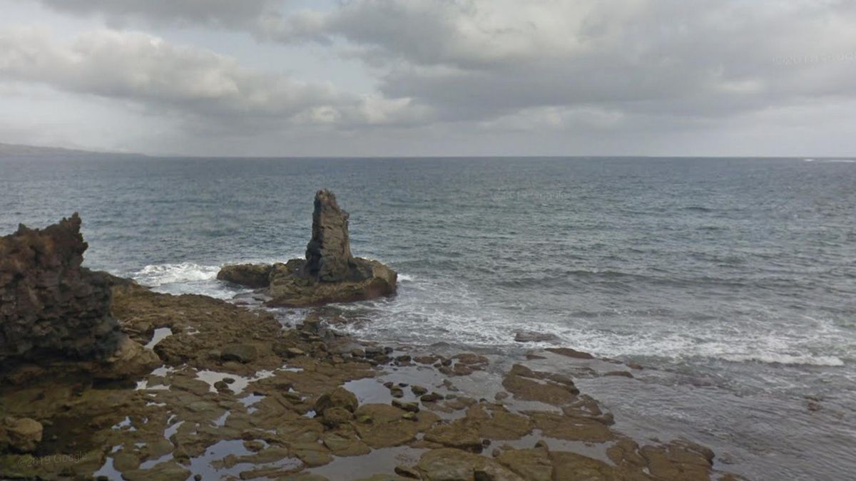 Recuperado de una parada cardiorrespiratoria un hombre tras rescatarle del mar en Las Palmas de Gran Canaria