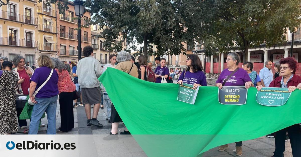 “No es normal tener que recorrer 180 kilómetros para abortar”: cientos de personas reclaman a Page el aborto en la sanidad pública