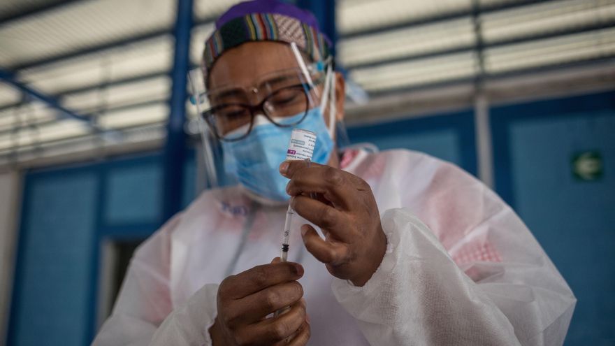 Guatemala intensifica la vacunación contra la covid-19 en menores de 18 años