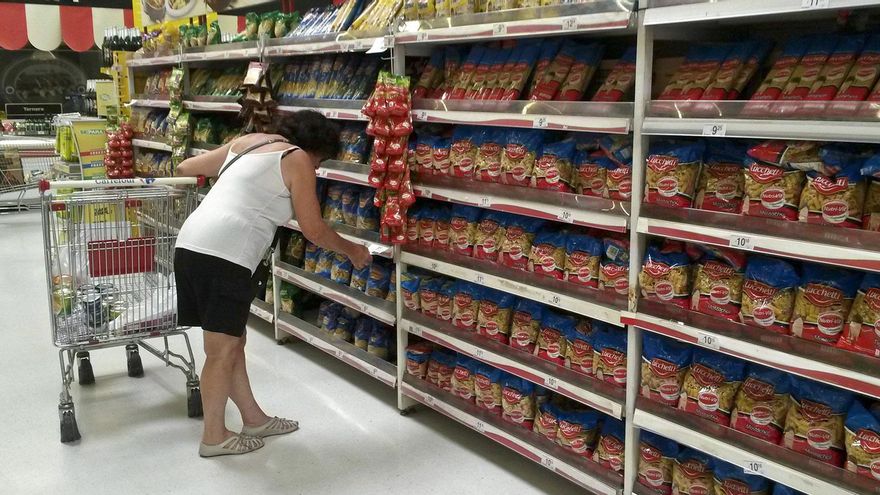 Una familia necesitó casi un millón y medio de pesos en mayo para no ser pobre