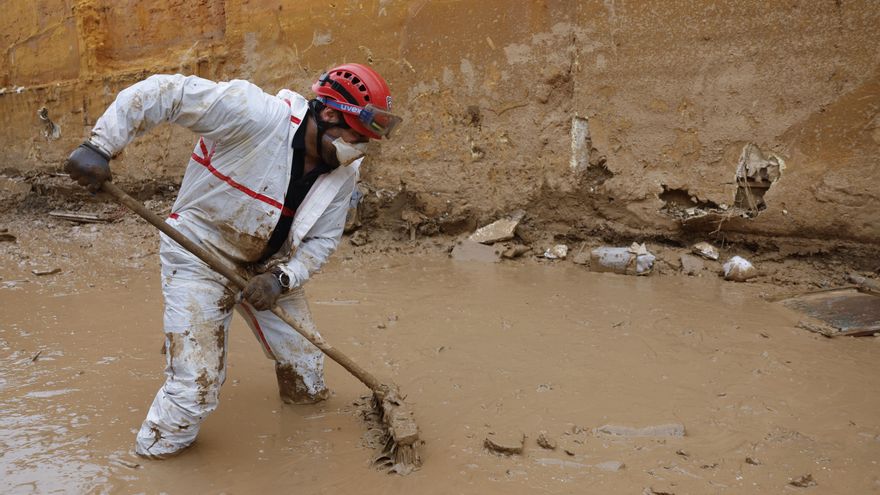 Restringida la circulación de vehículos privados durante 24 horas en las localidades afectadas por la DANA en Valencia