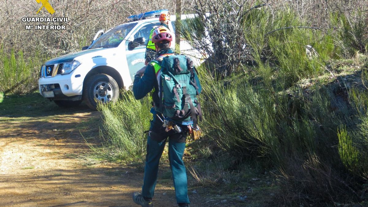 Rescatan a una mujer que se torció un tobillo mientras hacía una ruta en Boca de Huérgano