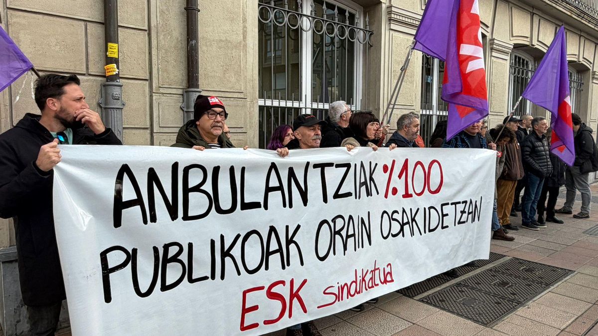 ESK exige un transporte sanitario vasco "cien por cien público" aprovechando el debate presupuestario