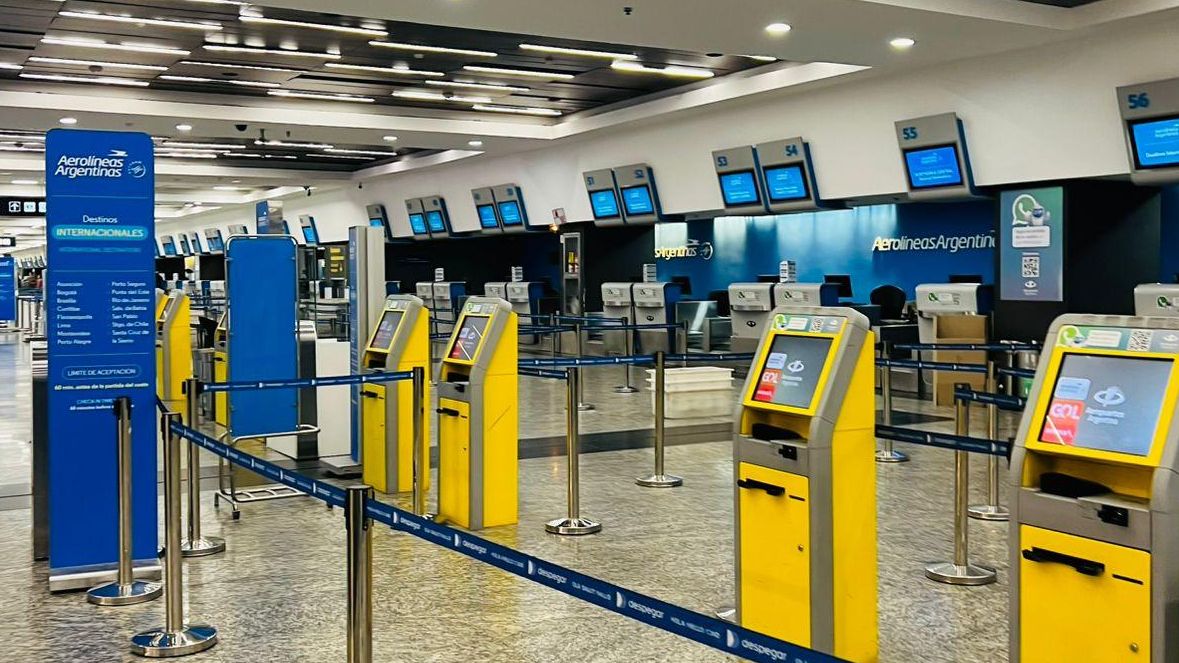 Trabajadores de ANAC harán un paro de seis días que afectará vuelos en todo el país