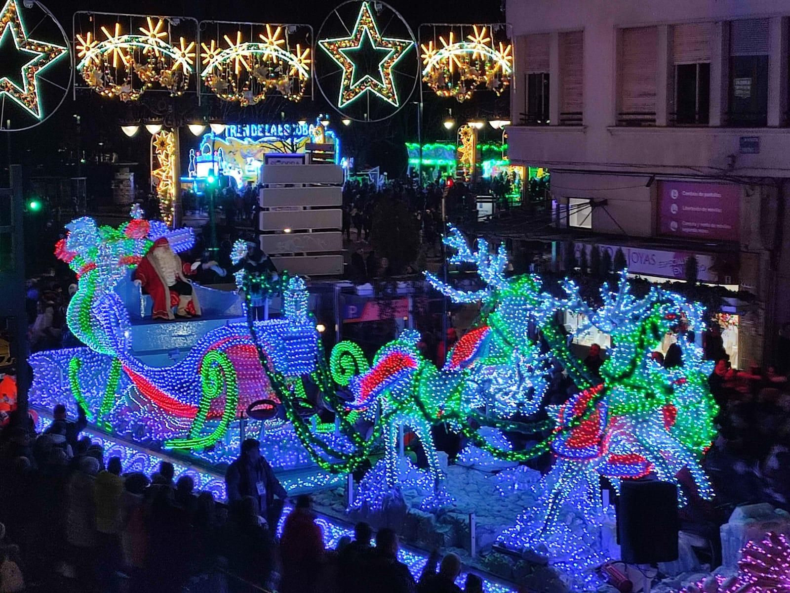 La CabalGaza iluminó León con la ilusión de Papá Noel