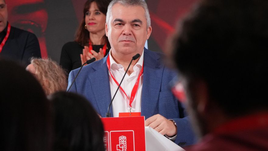 Archivo - El secretario de Organización del PSOE, Santos Cerdán, interviene durante la clausura del 10º Congreso del PSE-EE, en el Palacio de Congresos y Auditorio Kursaal, a 16 de febrero de 2025, en San Sebastián, Guipúzcoa, País Vasco (España).