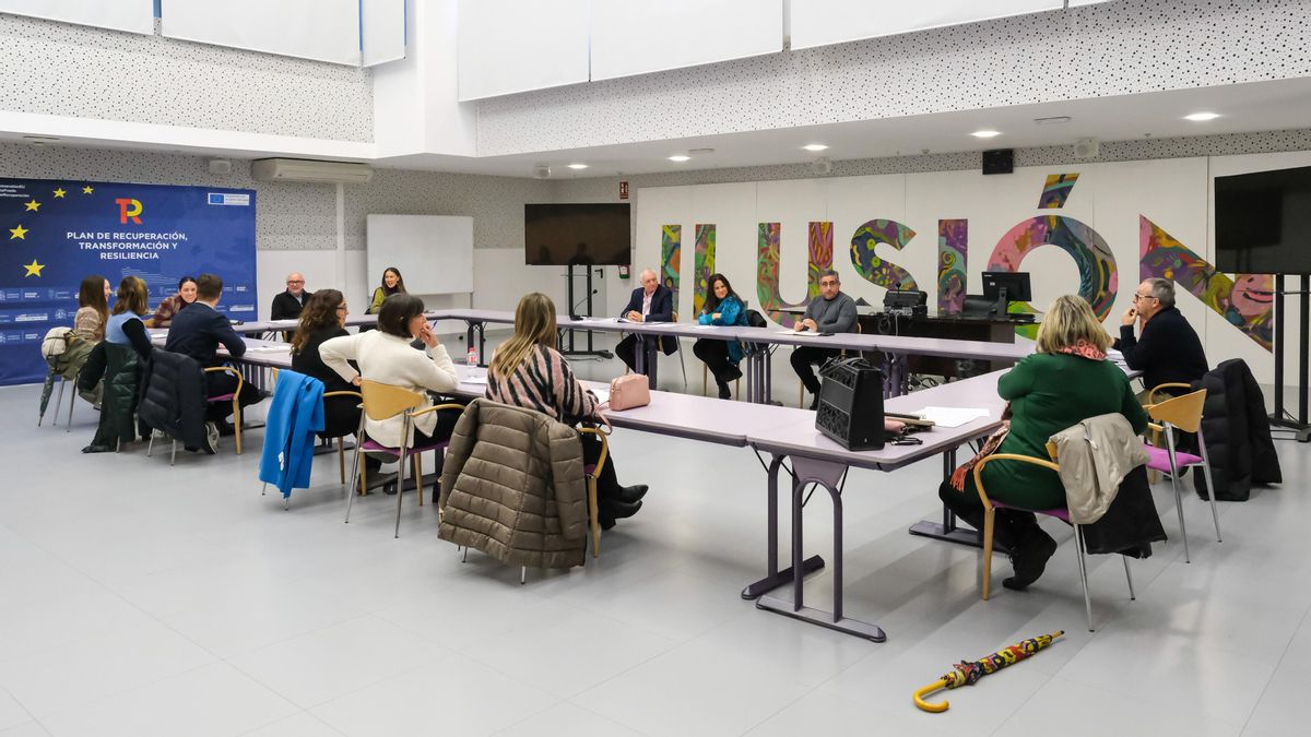 La Consejera De Inclusión Social, Juventud, Familias E Igualdad, Begoña Gómez, Preside La Reunión Del Grupo De Trabajo De La ‘Estrategia De Inclusión Para Las Personas Sin Hogar’.