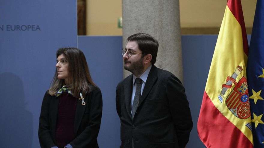 La nueva secretaria de Estado de Cooperación Internacional, Ángeles Moreno Bau; y el nuevo secretario de Estado de la España Global, Manuel Muñiz, durante la toma de posesión de los secretarios de Estado de Asuntos Exteriores, para la Unión Europea, Coope