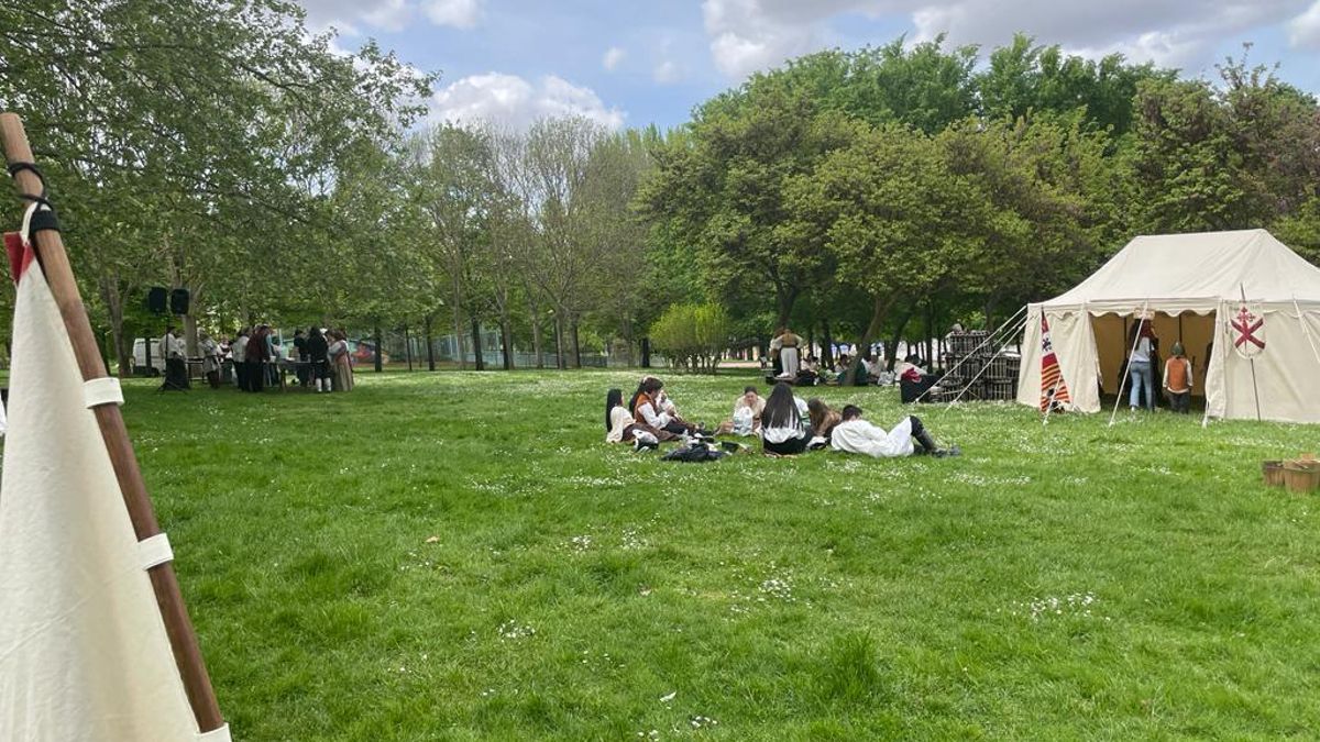 "Las fiestas de San Bernabé en Logroño no se improvisan": la Asociación Guardias de Santiago calienta motores en el Parque del Ebro