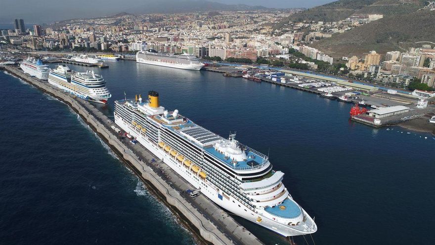 Los puertos de la provincia de Santa Cruz de Tenerife esperan la visita de 45 cruceros en lo que queda de mayo
