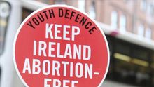 Es un escándalo que las mujeres irlandesas se enfrenten a la cárcel por abortar