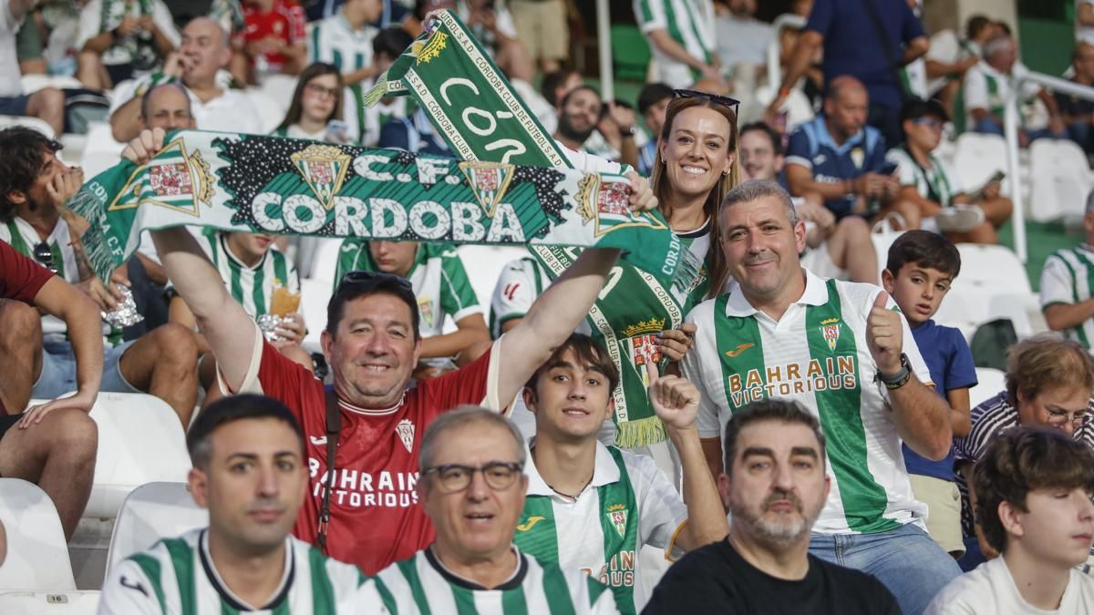 Grada Blanquiverde del Córdoba CF - Granada CF