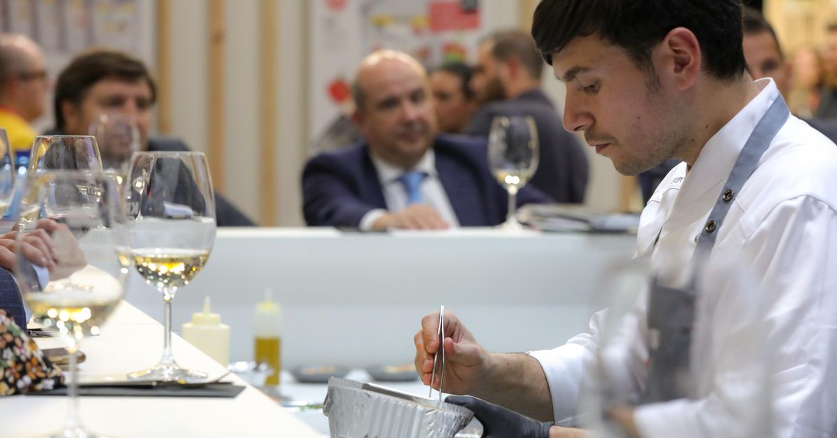 Cara y cruz para Andalucía con el paro: 8.000 desempleados menos, pero pierde 16.000 afiliados a la Seguridad Social
