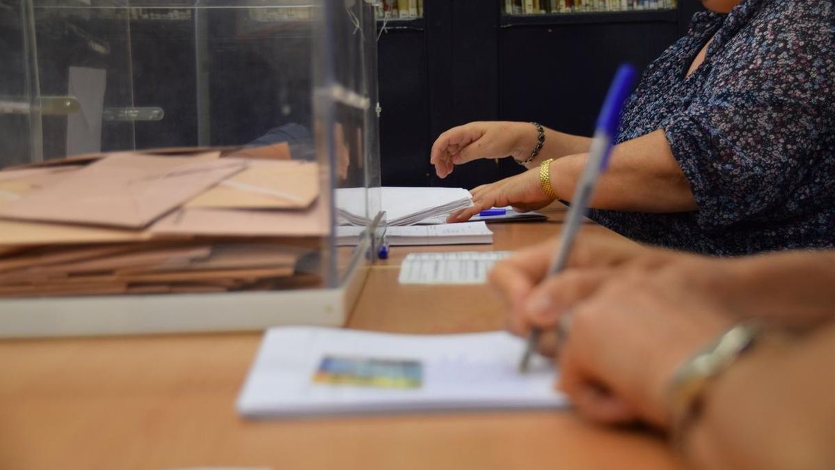 Los partidos catalanes tienen tres semanas para organizar coaliciones electorales y listas de partidos