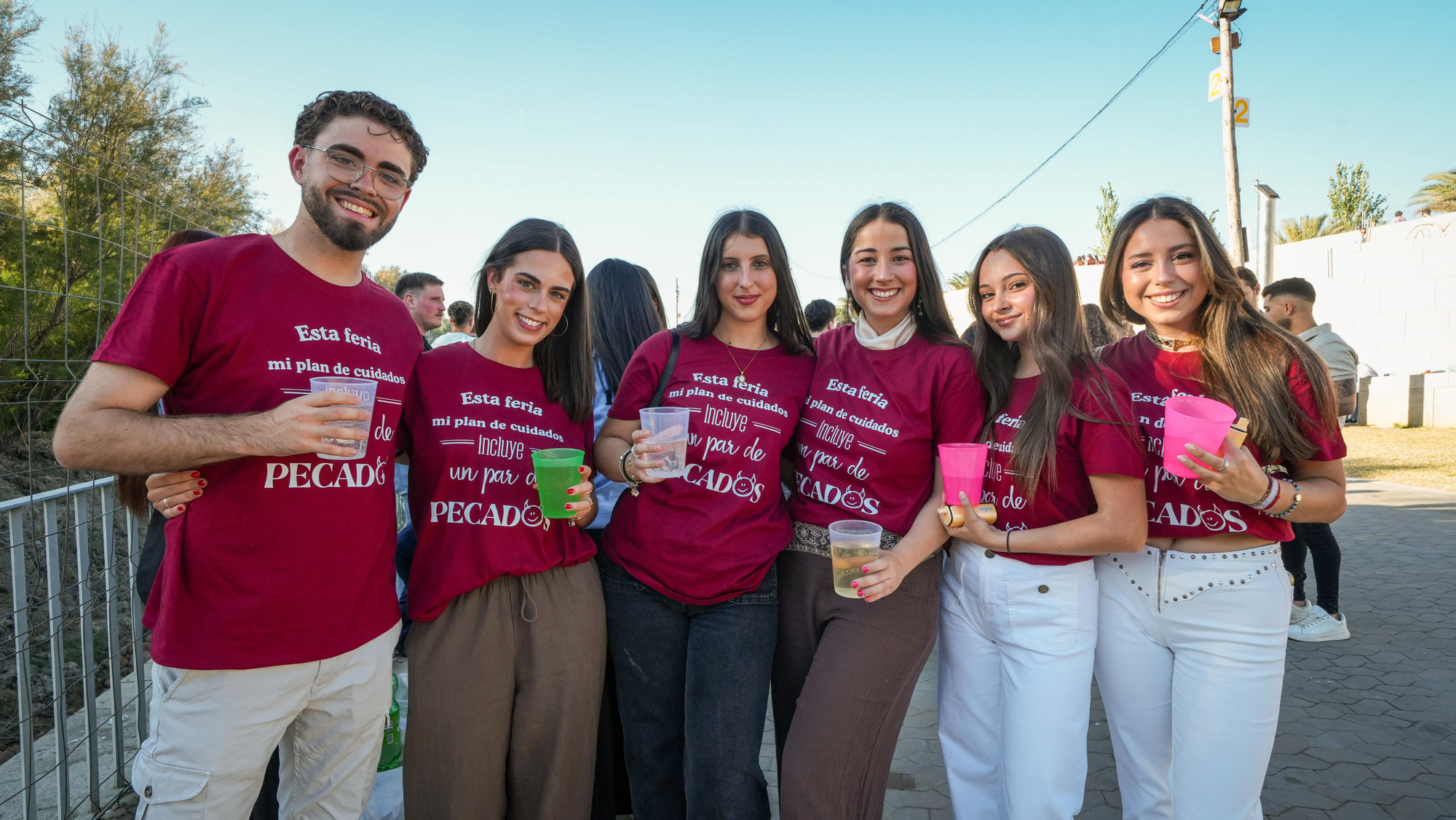 El macrobotellón de Miraflores en el Miércoles de Feria