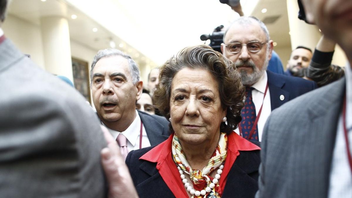 Barberá solicita al Senado su baja en el Grupo Popular y que la pasen al Grupo Mixto